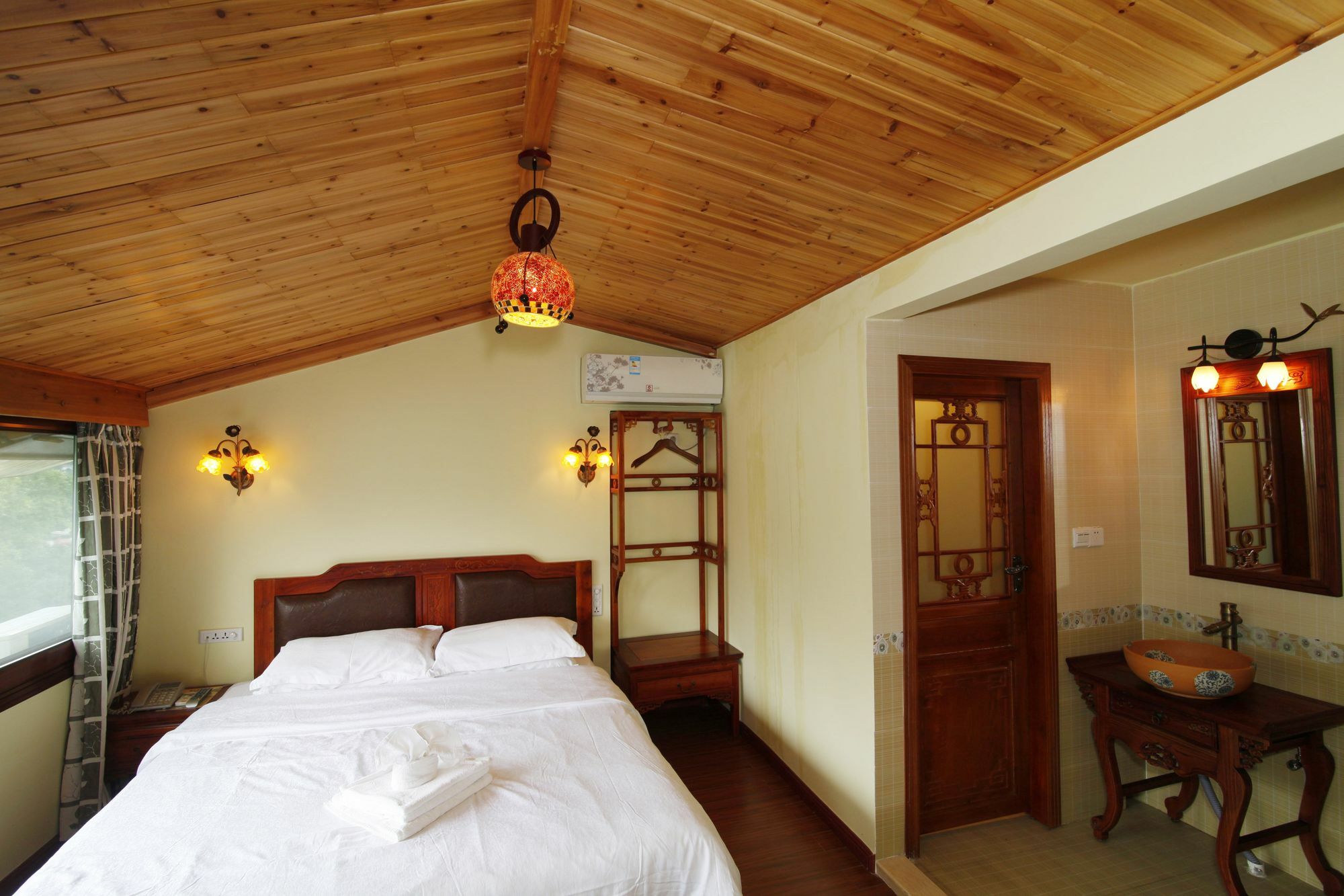 Yangshuo Riverview Hotel Exterior photo